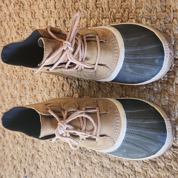 Sorel Classic Brown And Black Out And About Plus Waterproof Booties Size 8.5 - Picture 10 of 12